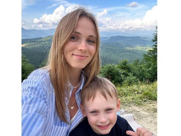 Анна Кошмал з сином / © instagram.com/smorkovkina