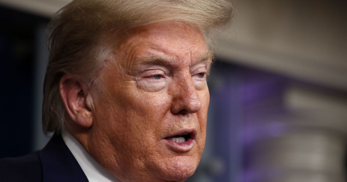 Нікому не кажи: Трамп приховав результати першого тесту на коронавірус — ЗМІ