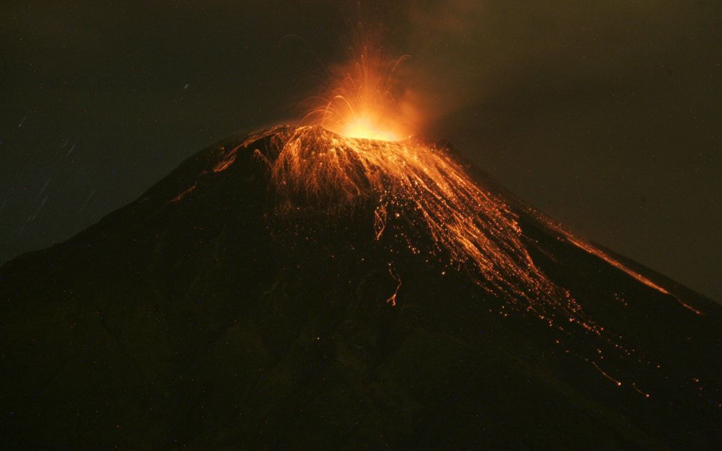 Извержение вулкана Тунгурауа / © Reuters