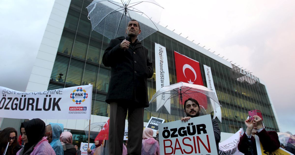 Протести проти закриття видання Zaman у Туреччині_2 / © Reuters