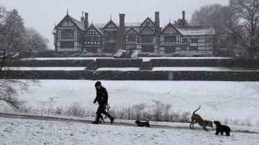 Снегопад создал хаос на дорогах. / © Reuters
