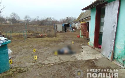 На Черкащині 16-річна дівчина до смерті забила вітчима своєї подруги