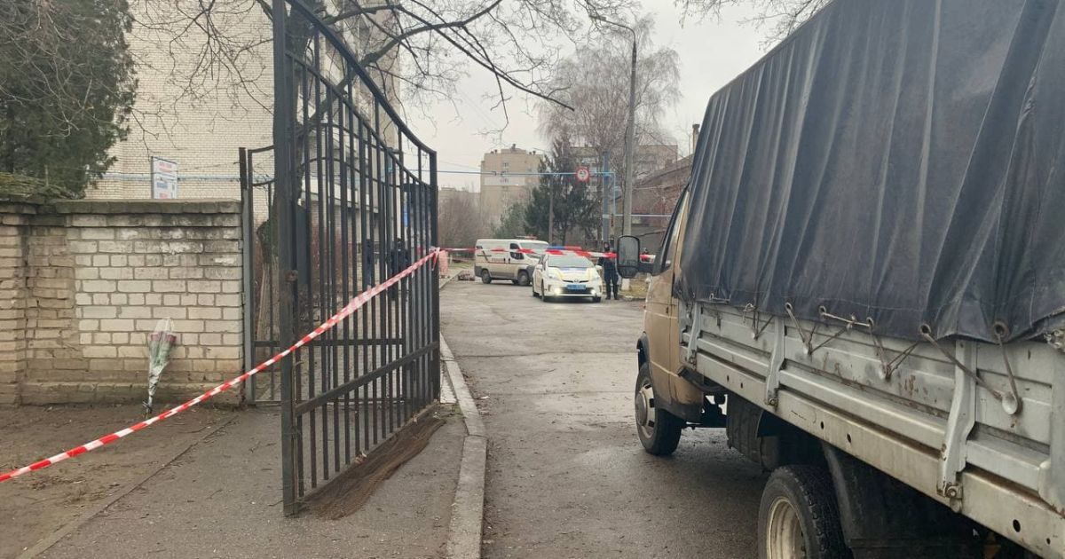 Медики, которых спасли из пожара в больнице Запорожья, в реанимации