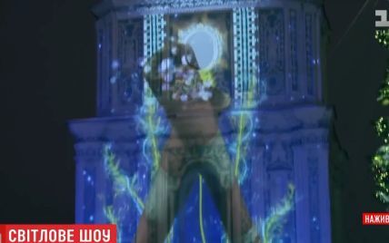 Колокольня Святой Софии стала телеэкраном для завершения Года Японии в Украине