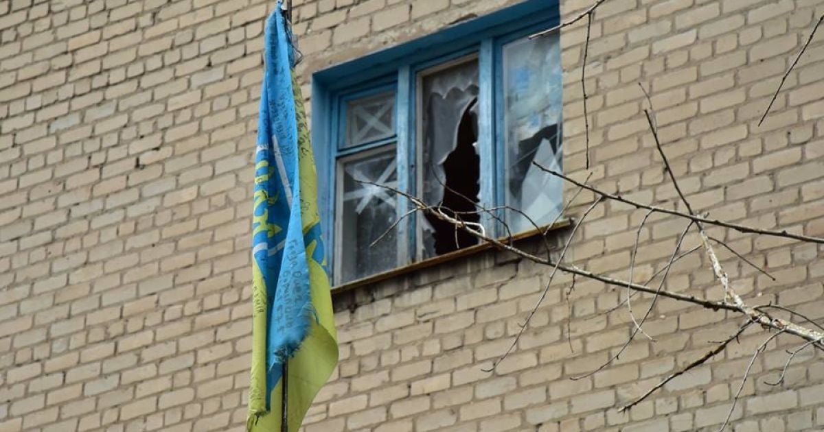 Боевики ночью обстреляли жилые кварталы Марьинки из гранатометов и пулеметов