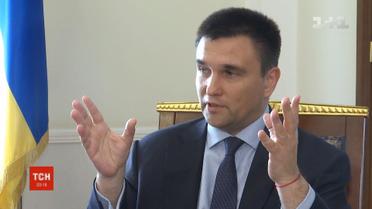 Кумедний випадок: у МЗС заявили, що плагіату в промовах Зеленського та Порошенка не було