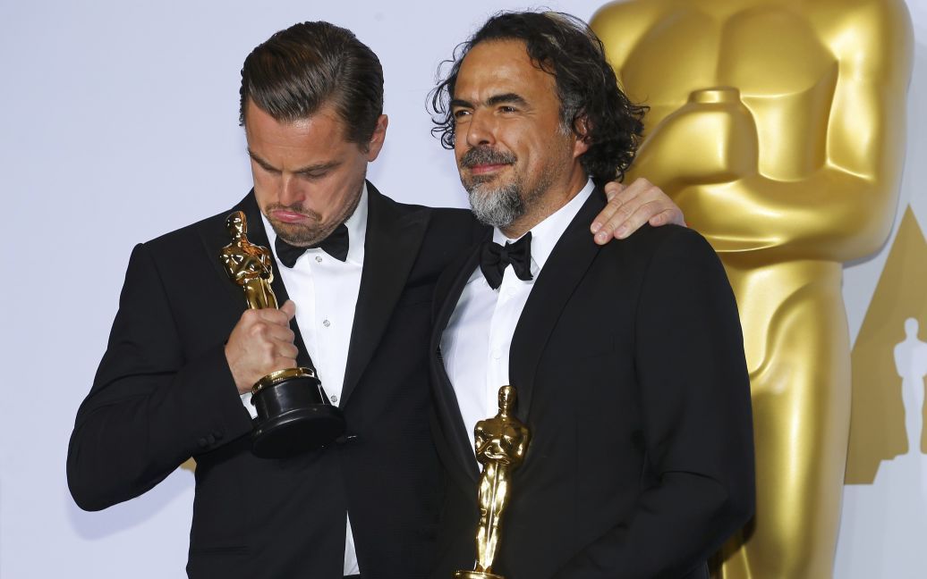 Ди Каприо радостно фотографировался с &laquo;Оскаром&raquo; / © Reuters