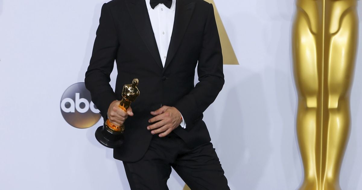 Ди Каприо радостно фотографировался с &laquo;Оскаром&raquo; / © Reuters