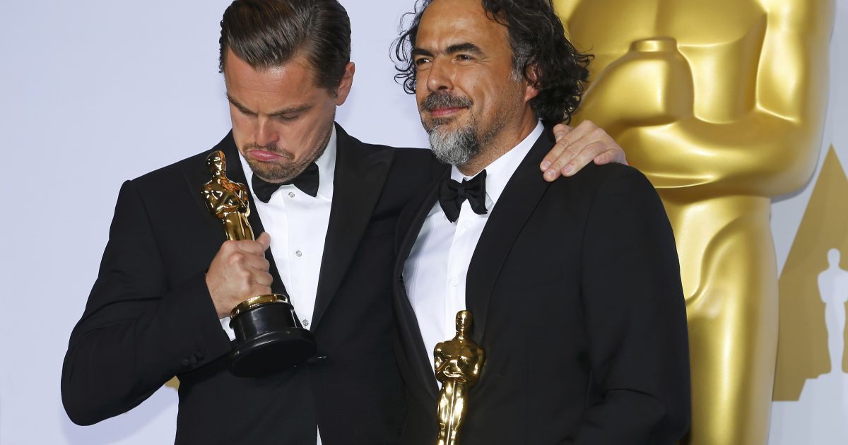 Ди Каприо радостно фотографировался с &laquo;Оскаром&raquo; / © Reuters