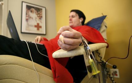 Доноры крови в Днепре спасли уже две тысячи солдатских жизней