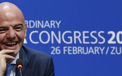 Нового президента ФІФА Інфантіно звинуватили у підкупі голосів