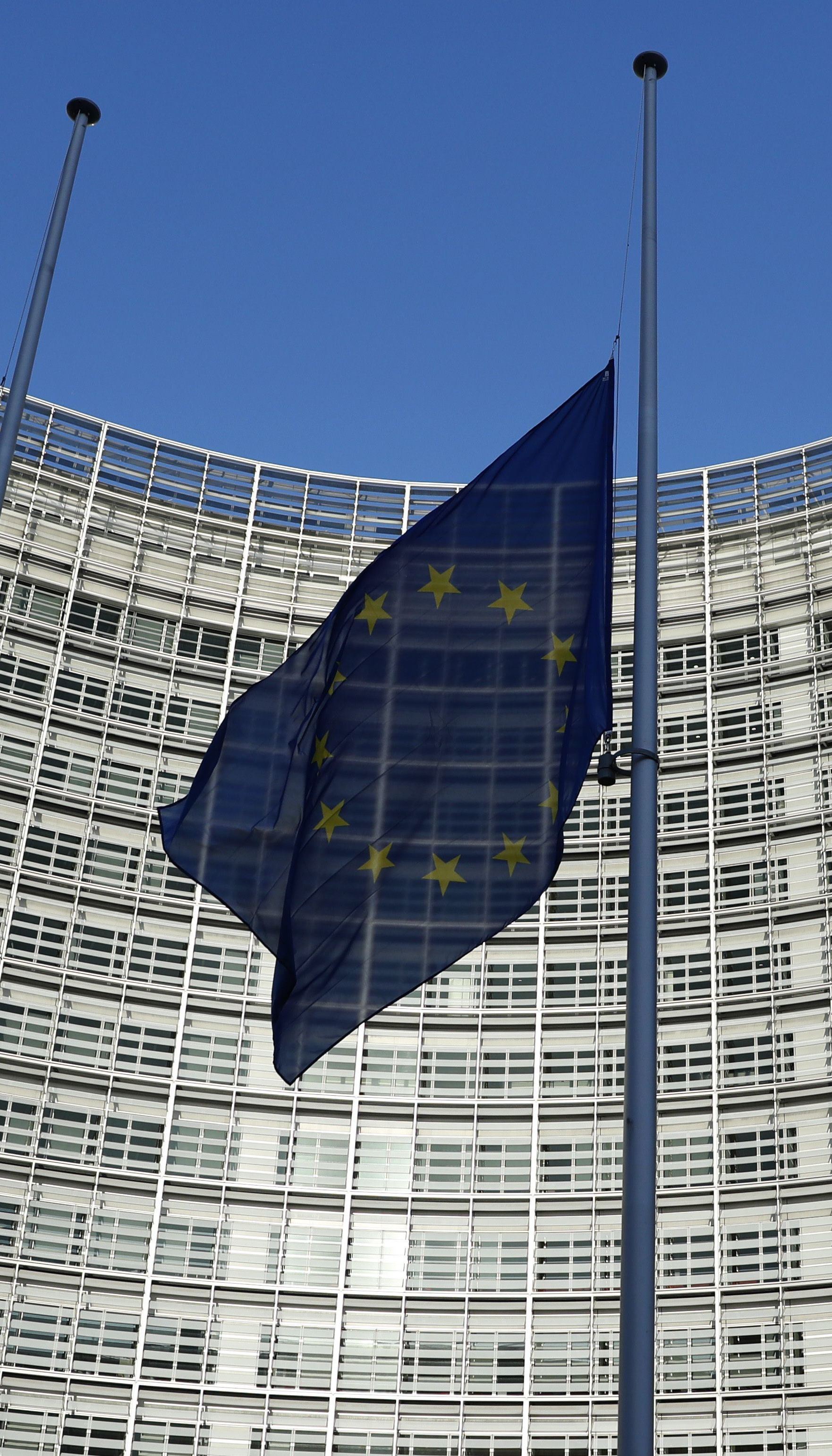 ЕС поручил Еврокомиссии подготовить варианты санкций против России