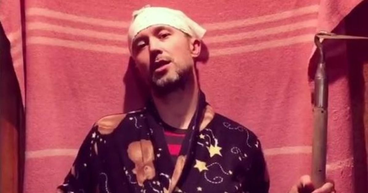 Бабкин забавно потролил новый хит "Время и Стекло": Жировая складка, ожирение, не проблема