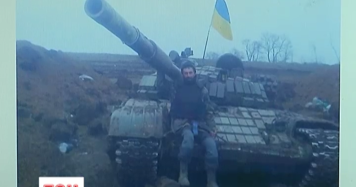 Украинские военные отбили у террористов российский танк Т-72.