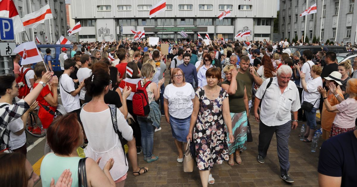 Справа проти опозиції, санкції щодо Лукашенка і оточення та російські пропагандисти у ЗМІ: в Білорусі продовжують протестувати