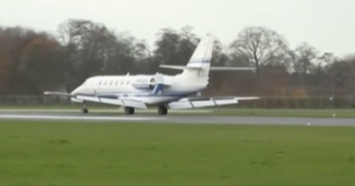 Продать "птичку". Кто из украинского политикума пытается избавиться от VIP-самолетов