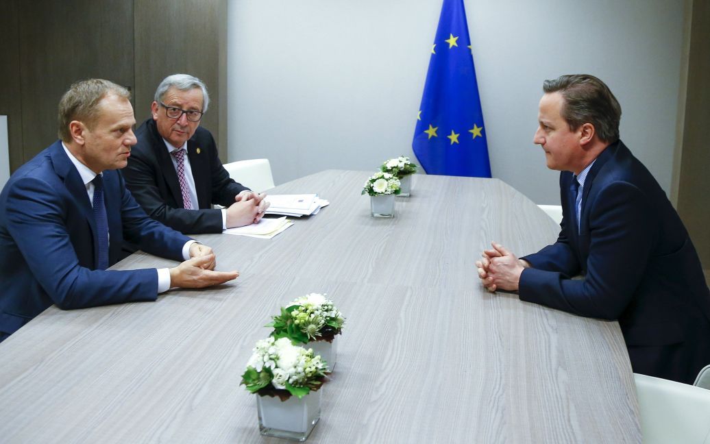 Туск и Кэмерон за столом переговоров / © Reuters