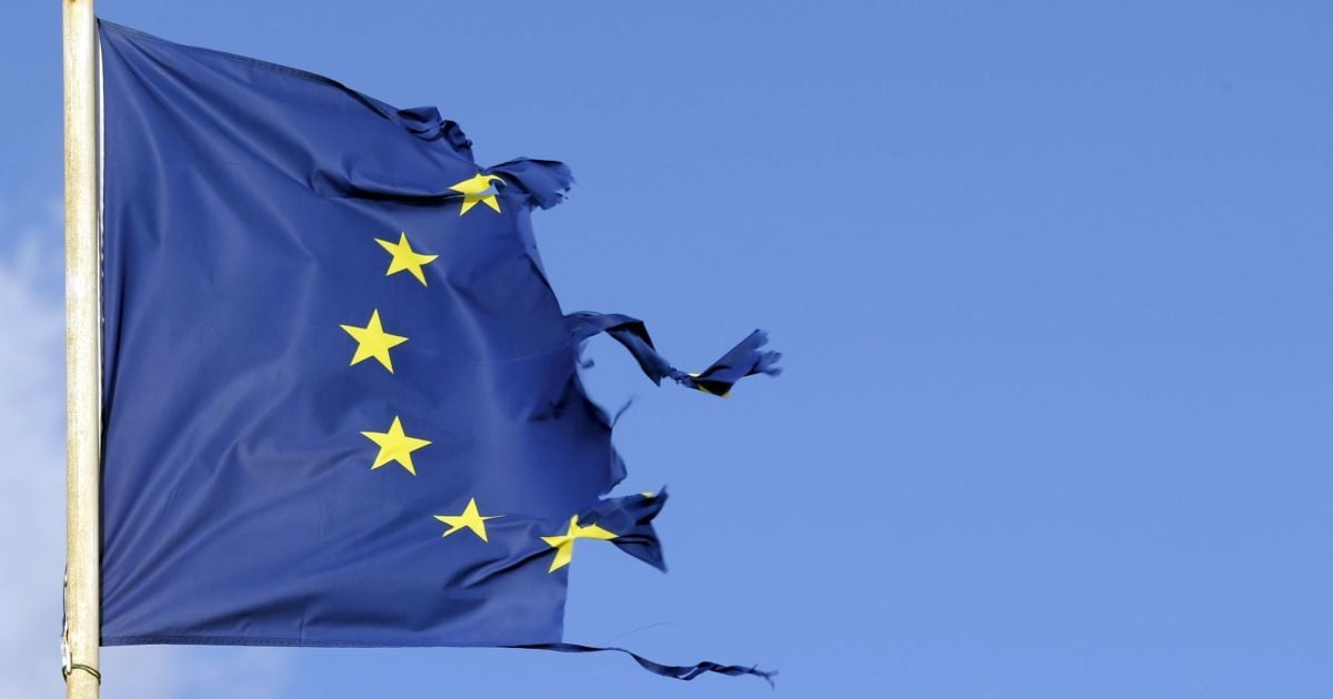 Больше половины французов и итальянцев высказались за проведение референдума относительно членства ЕС