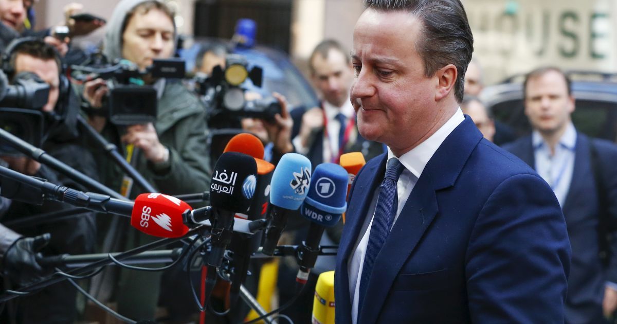 Панамагейт. Дэвид Кэмерон признался в получении прибыли от офшора покойного отца