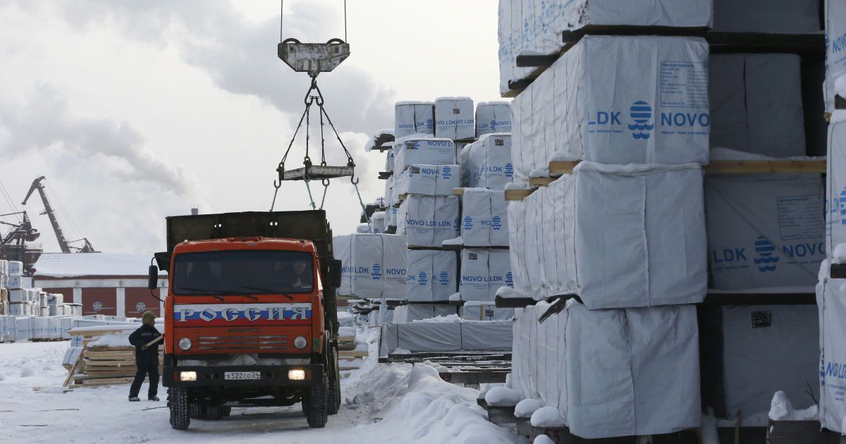 Торговельна "помста". Україна ще на рік подовжила дії ввізного мита на російські товари