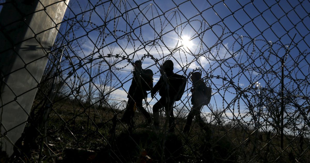 Бельгия временно восстановила пограничный контроль с Францией из-за беженцев
