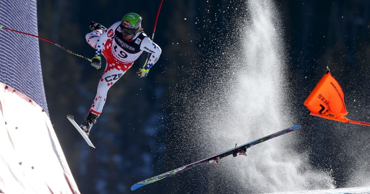 Christian Walgra "Чемпионат мира FIS". Ондрей Банк с Чехии падает во время спуска на чемпионате мира. / © Reuters