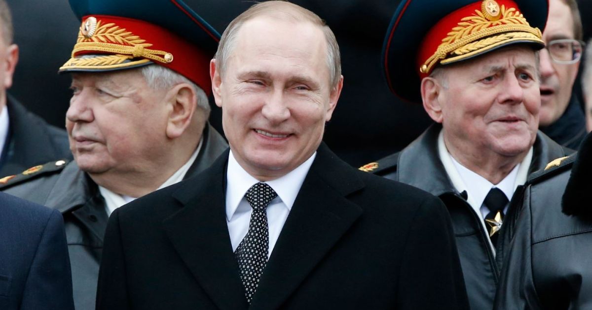 Автор "Всей Кремлевской рати" рассказал о любимчиках Путина