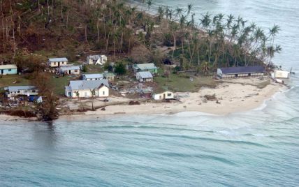 Катастрофічний ураган на Фіджі пощадив місцеві VIP-курорти
