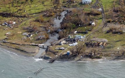 На Фиджи возросло количество погибших от урагана