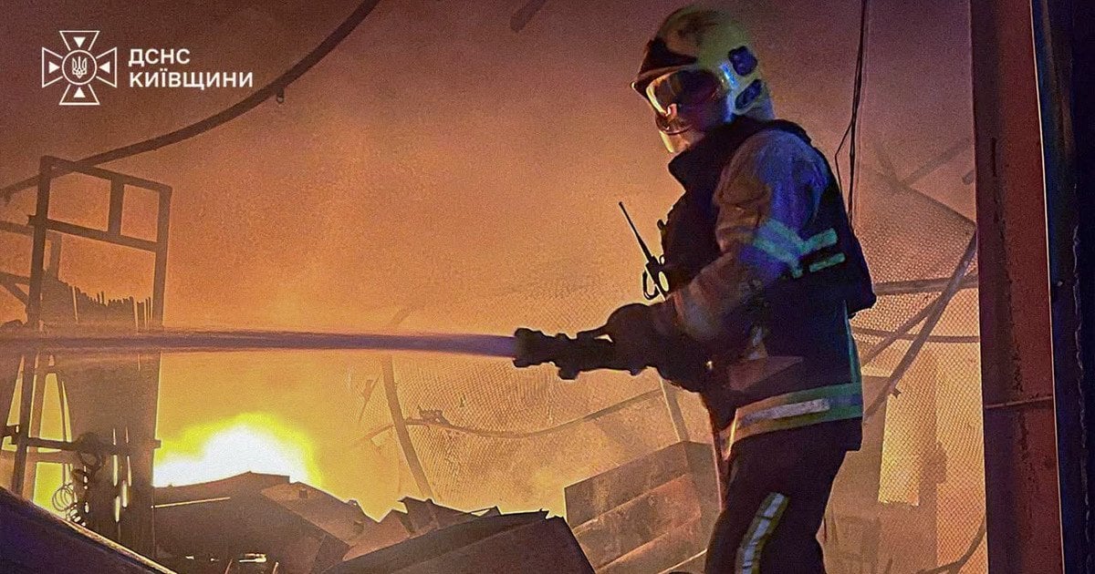 Наслідки ворожого удару по Київщині