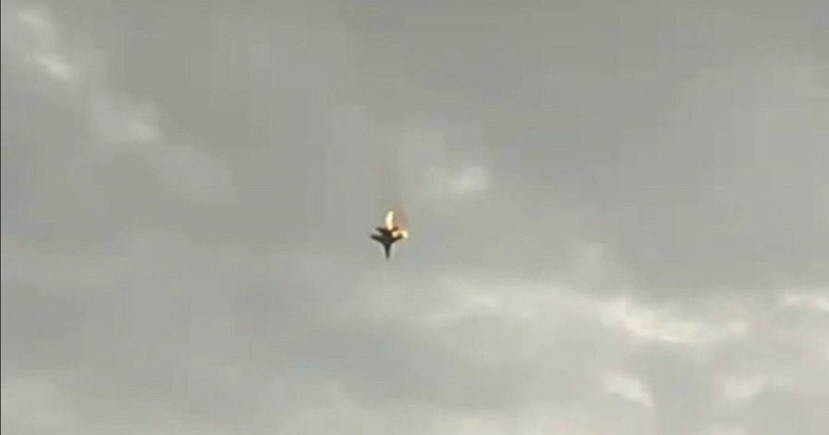 Збитий біля Севастополя російський літак Су-27