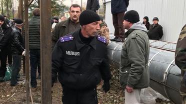 Забудова в Українці, тітушки_7 / © ТСН.ua