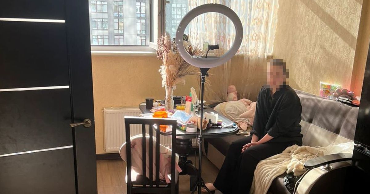 В Києві судитимуть групу шахраїв, які через Telegram-канали ошукали понад 100 потерпілих на 400 тис. грн / © Прокуратура Києва