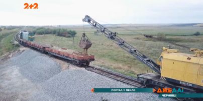 Під Чернівцями з’явилося ще одне провалля під залізничними коліями