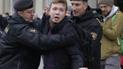 Допоможіть, бо вони його вб'ють: мати заарештованого в Білорусі Протасевича боїться за його життя