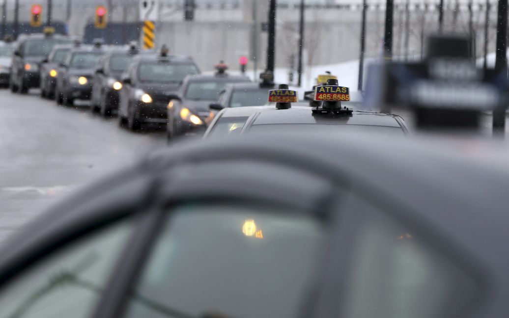 Протест таксистов в Монреале. / © Reuters