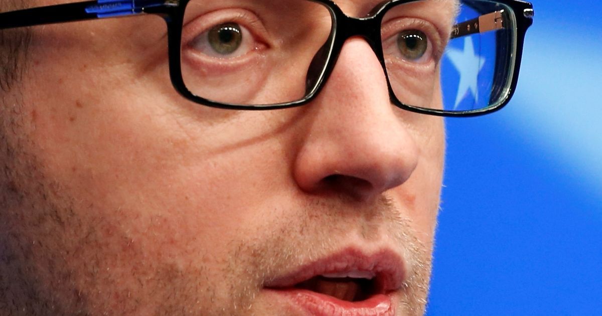 Яценюк сообщил, сколько материалов служебных расследований передал в НАБУ