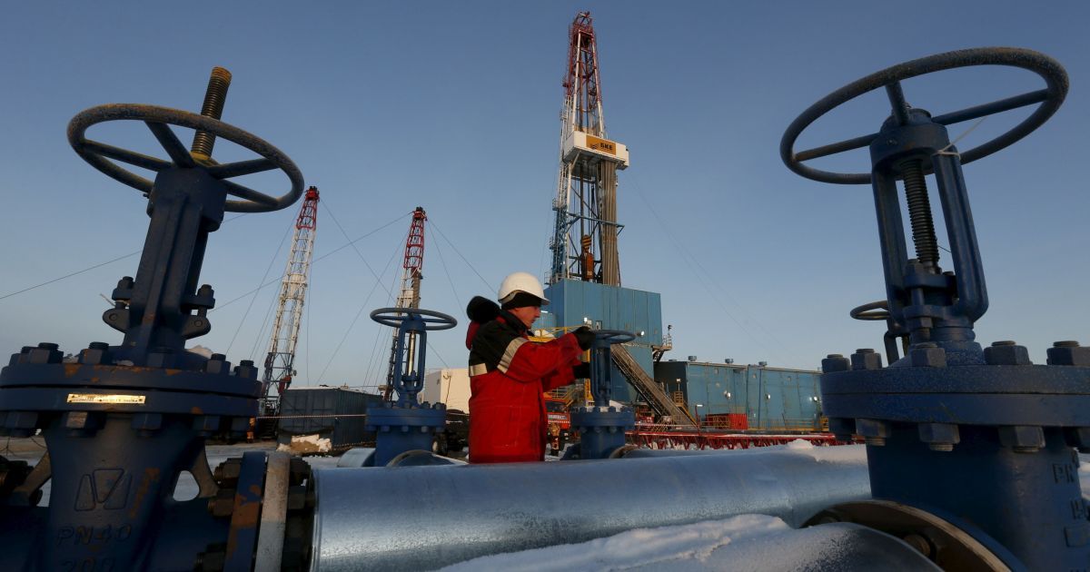 Цены на нефть начали падать