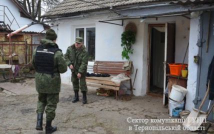 На Тернопольщине ревнивый мужчина устроил стрельбу и подорвал на гранате себя и пенсионера