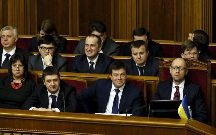 Луценко считает, что Яценюк должен предложить Раде новое технократическое правительство