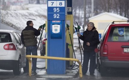 Скільки коштує бензин на АЗС. Середні ціни на 19 лютого
