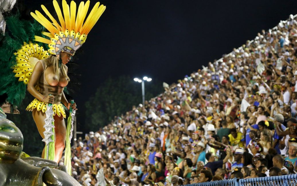 В Рио продолжается масштабный карнавал / © Reuters