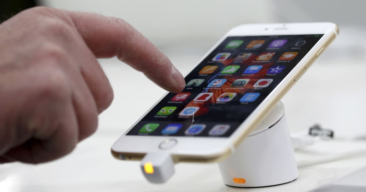 iPhone перегрелся и вызвал пожар.