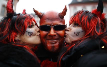 В Кельне в первую ночь карнавала больше 20 раз напали на женщин