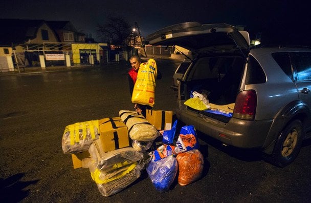 Туапсе у диму: через сильну пожежу на НПЗ людей просять тікати з домівок