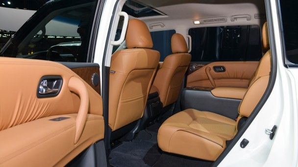 Infiniti QX80 Signature Edition / © motor1.com