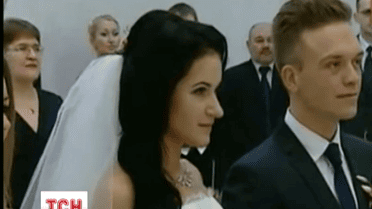 Білоруським дівчатам доведеться сплачувати податок зі щедрості їхніх коханих