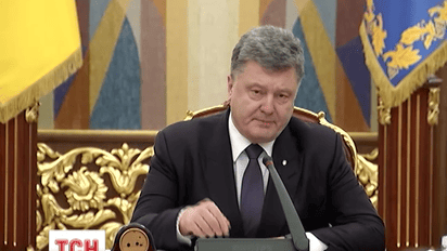 Порошенко пояснив, що мав на увазі, коли намагався подякувати волонтерам