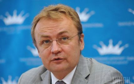 Садовый прокомментировал скандальное увольнение львовской чиновницы из-за критики церкви