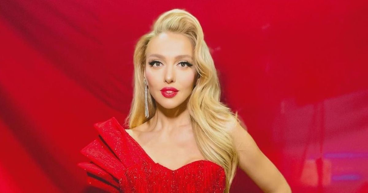 Оля Полякова